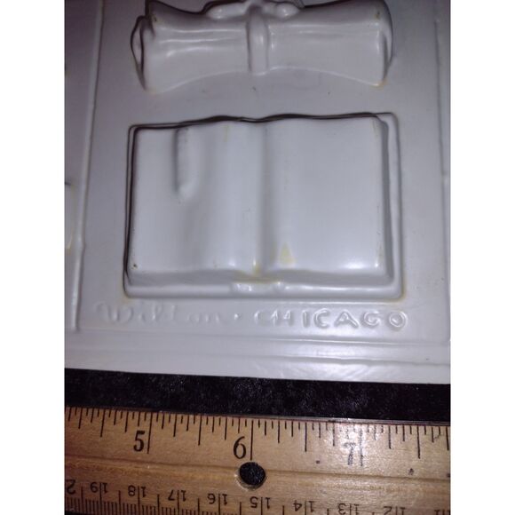 Vintage Lot Wilton White Plastic Sugar Candy Molds Decorations Holiday Uncut - Picture 8 of 9